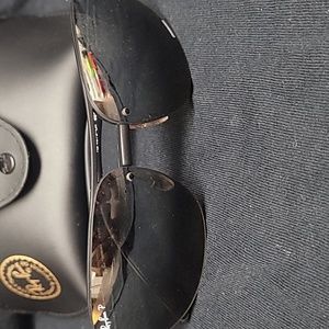 SUNGLASSES